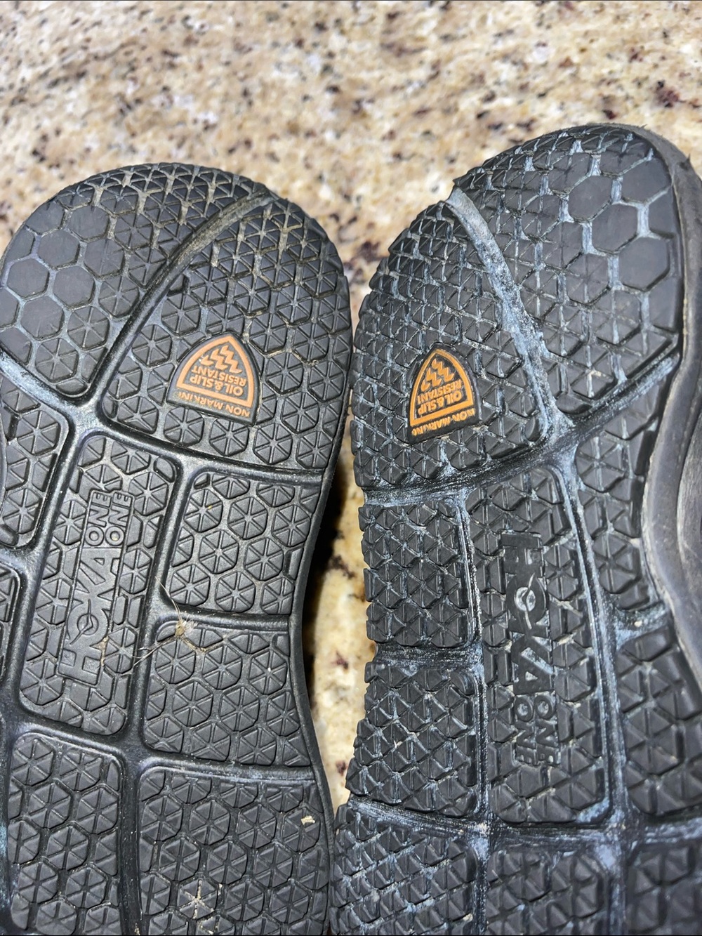 Hoka Bondi SR Men's Black Athletic Sneakers - Casual Comfort - Picture 8 of 11